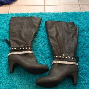 Grey wide calf boots!